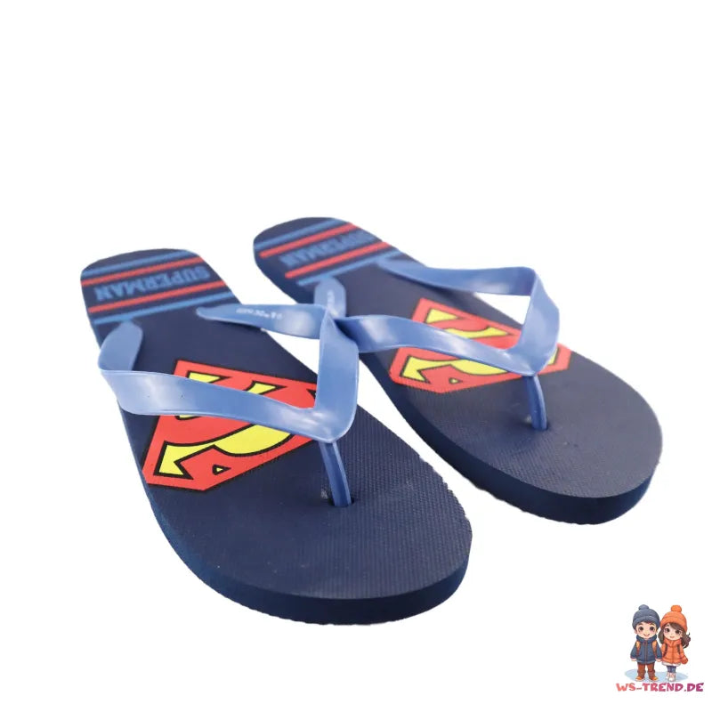 DC Superman Herren Zehentrenner Sandalen WS Trend.de Badeschuhe Latschen 40 bis 45