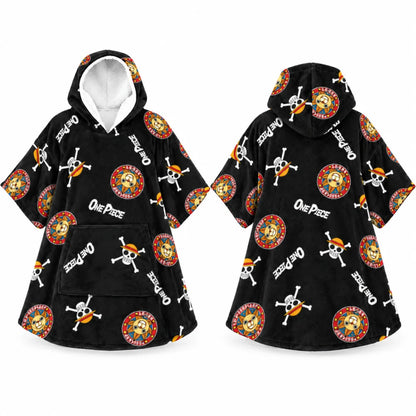 One Piece Kinder-Kuschelponcho mit Kapuze und Tasche 7-14 Jahre - WS-Trend.de