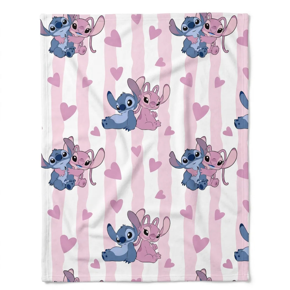 Disney Stitch und Angel Flanell-Kuscheldecke 110x150 cm rosa-weiß - WS-Trend.de