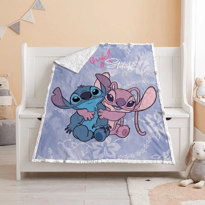 Disney Stitch und Angel Flanell-Kuscheldecke 120x150 cm Blumenmotiv - WS-Trend.de