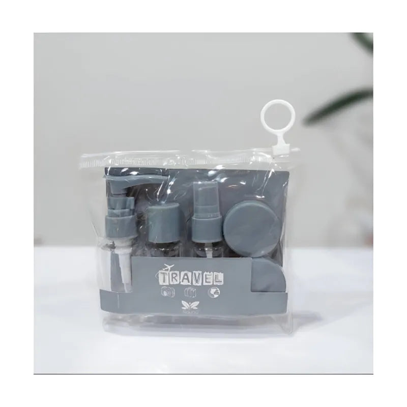 Kulturbeutel Reiseflaschen 7-tlg Set Schampooflasche Dosen Sprühflasche - WS-Trend.de